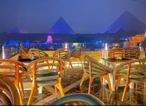 Hotel Cleopatra Pyramids View